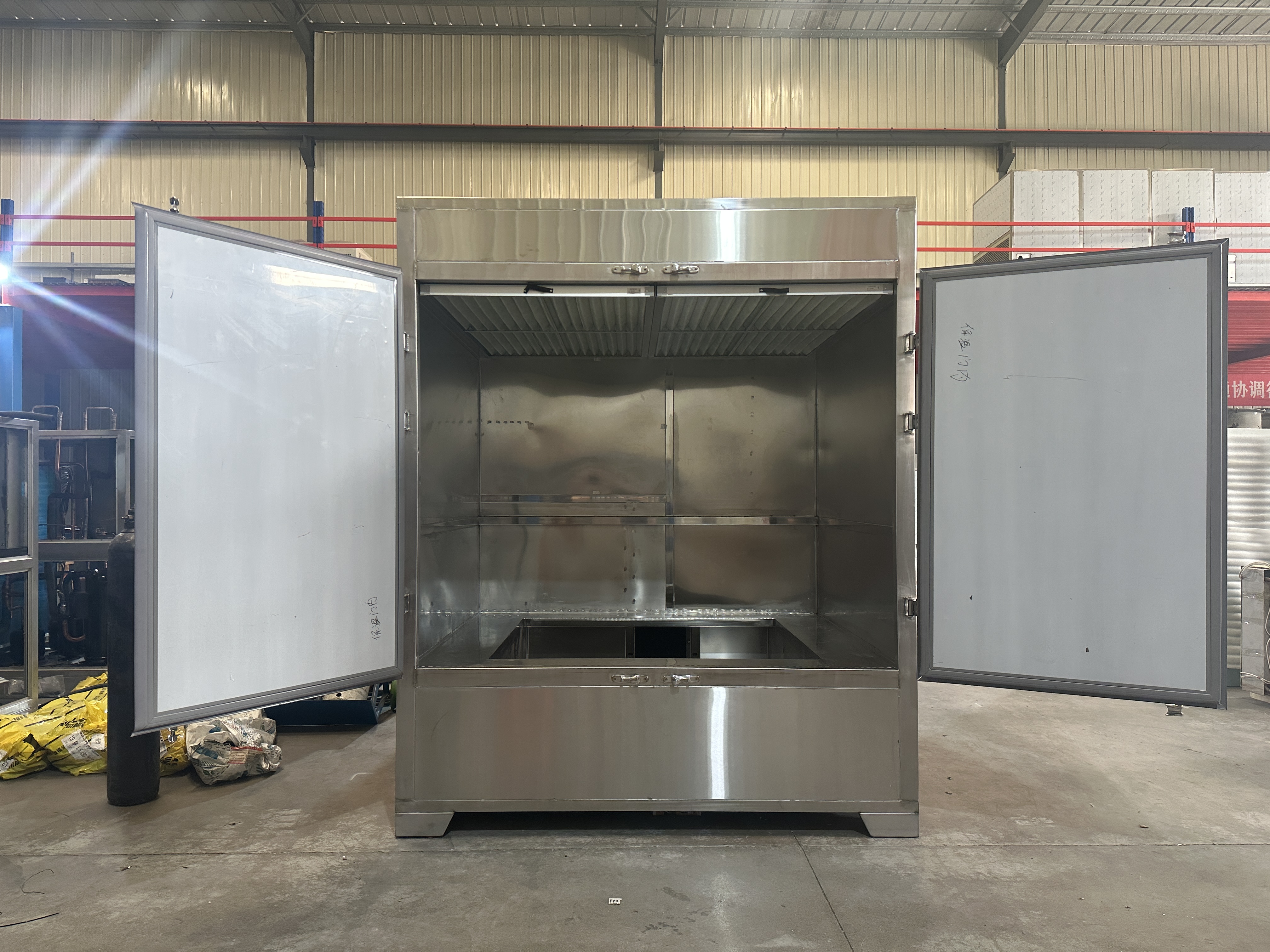 25匹厢式污泥机